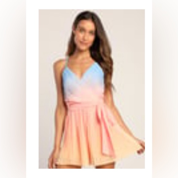 BNWT Beautiful Pleated Romper - Picture 3 of 3